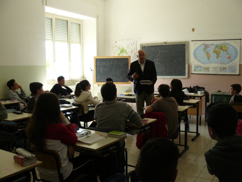 L' Incontro nella Scuola Media di Castelvecchio Subequo (AQ)