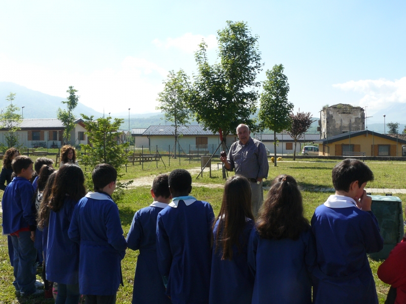 L' Incontro nella Scuola Elementare di San Demetrio Nè Vestini (AQ)